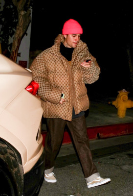 03.12 | Saindo do The Birds Street Club em West Hollywood