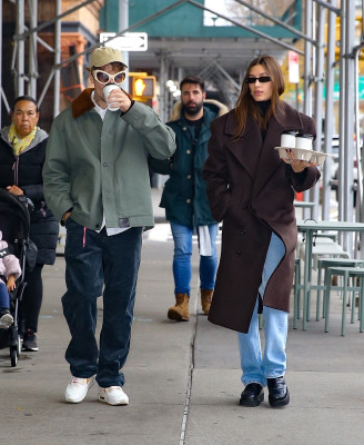 06.12 | Sai para tomar um café em Nova York