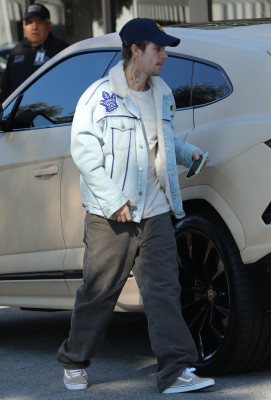 13.12 | Chegando ao Beverly Glen Deli, em Los Angeles