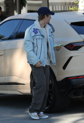 13.12 | Chegando ao Beverly Glen Deli, em Los Angeles