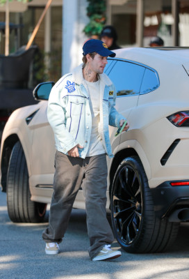 13.12 | Chegando ao Beverly Glen Deli, em Los Angeles