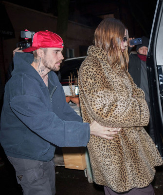 06.02 | Justin e Hailey Bieber em Nova York.