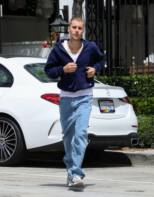 03.05 | Aparição em Los Angeles, Califórnia.