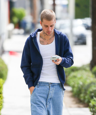 03.05 | Aparição em Los Angeles, Califórnia.