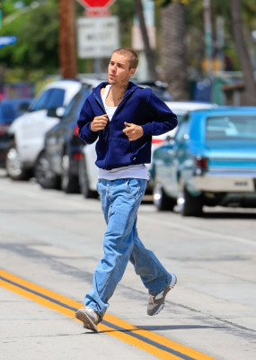 03.05 | Aparição em Los Angeles, Califórnia.