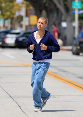 03.05 | Aparição em Los Angeles, Califórnia.