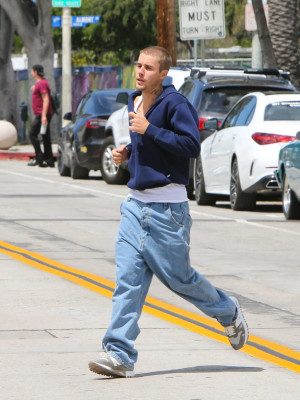 03.05 | Aparição em Los Angeles, Califórnia.