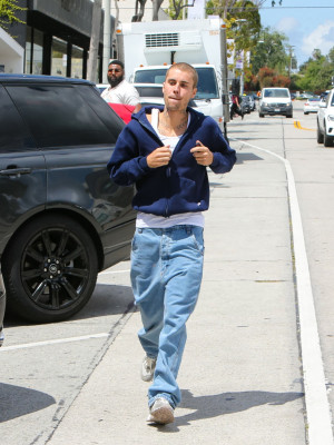 03.05 | Aparição em Los Angeles, Califórnia.