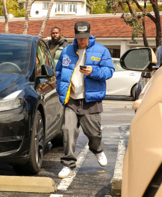 21.03 | Aparição em Los Angeles, Califórnia.