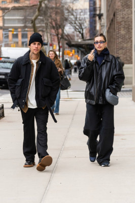 25.01 | Justin e Hailey Bieber em Nova York.