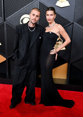 01.02 | Justin Bieber e Hailey Bieber no redcarpet da 68ª edição do Grammy Awards em Los Angeles
