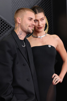 01.02 | Justin Bieber e Hailey Bieber no redcarpet da 68ª edição do Grammy Awards em Los Angeles