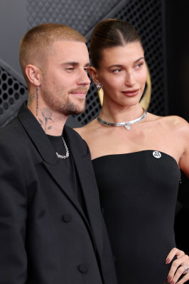 01.02 | Justin Bieber e Hailey Bieber no redcarpet da 68ª edição do Grammy Awards em Los Angeles