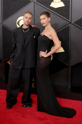 01.02 | Justin Bieber e Hailey Bieber no redcarpet da 68ª edição do Grammy Awards em Los Angeles