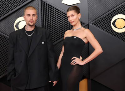 01.02 | Justin Bieber e Hailey Bieber no redcarpet da 68ª edição do Grammy Awards em Los Angeles