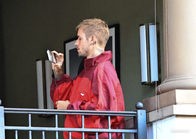 30.09 | Justin Bieber foi visto no The Maybourne em Beverly Hills, Califórnia.