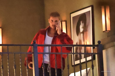 30.09 | Justin Bieber foi visto no The Maybourne em Beverly Hills, Califórnia.