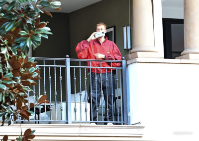 30.09 | Justin Bieber foi visto no The Maybourne em Beverly Hills, Califórnia.