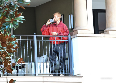 30.09 | Justin Bieber foi visto no The Maybourne em Beverly Hills, Califórnia.