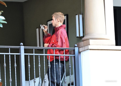 30.09 | Justin Bieber foi visto no The Maybourne em Beverly Hills, Califórnia.