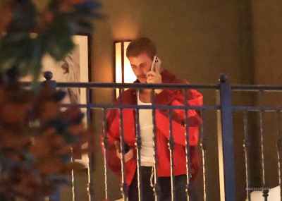 30.09 | Justin Bieber foi visto no The Maybourne em Beverly Hills, Califórnia.