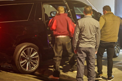 30.09 | Justin Bieber chegando à igreja em Beverly Hills, CA.