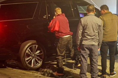 30.09 | Justin Bieber chegando à igreja em Beverly Hills, CA.