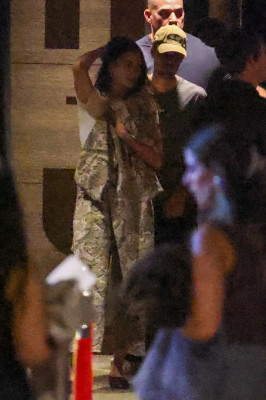 05.10 | Justin Bieber e Hailey Bieber chegando a um cinema em Los Angeles