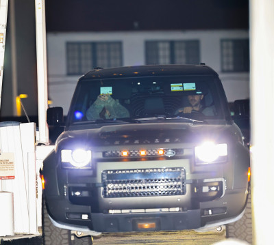 05.10 | Justin Bieber e Hailey Bieber chegando a um cinema em Los Angeles