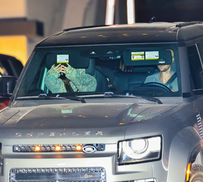 05.10 | Justin Bieber e Hailey Bieber chegando a um cinema em Los Angeles