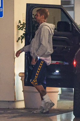 30.09 | Justin Bieber a caminho do spa em Los Angeles