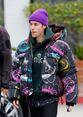 15.01 | Aparição de Justin e Hailey Bieber em Los Angeles, Califórnia