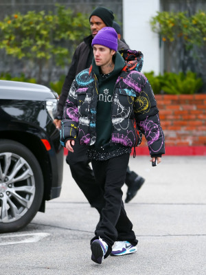15.01 | Aparição de Justin e Hailey Bieber em Los Angeles, Califórnia