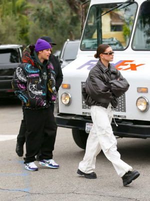 15.01 | Aparição de Justin e Hailey Bieber em Los Angeles, Califórnia