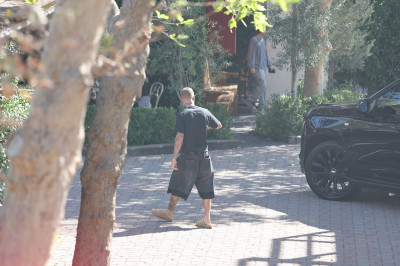 22.10 | Justin Bieber a caminho de um estúdio de gravação em Los Angeles.