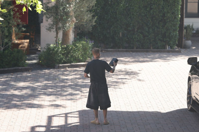22.10 | Justin Bieber a caminho de um estúdio de gravação em Los Angeles.